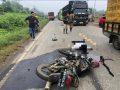 Tabrak Truk Muatan Sawit Pasutri Tewas Ditempat