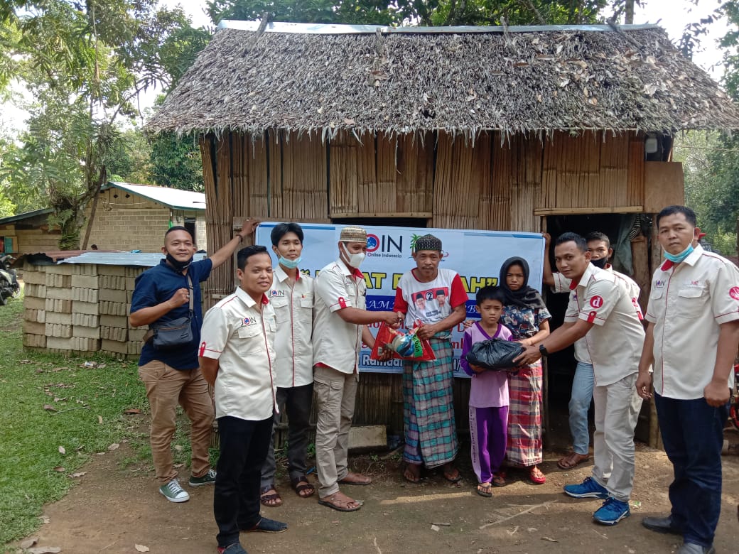 Jumat Berkah,Door To Door JOIN Bungo Kembali Bagikan Paket Sembako di Mangun Jayo