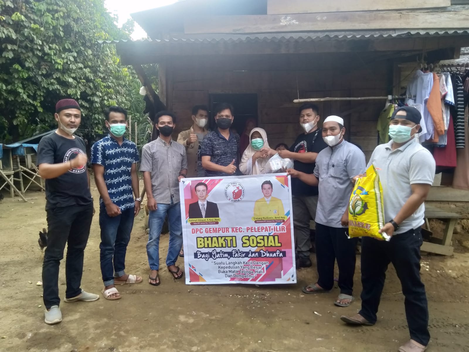 DPP Ormas Gempur,Salurkan Paket Sembako Kepada Kaum Dhuafa dan Anak Yatim di Dusun Lubuk