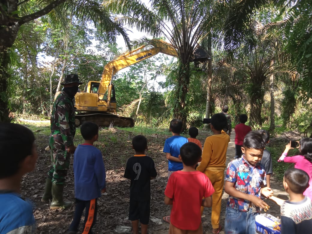 Satgas TMMD Kodim 0416 BUTE,Obati Kerinduan Anak Akan Cerita Dongeng
