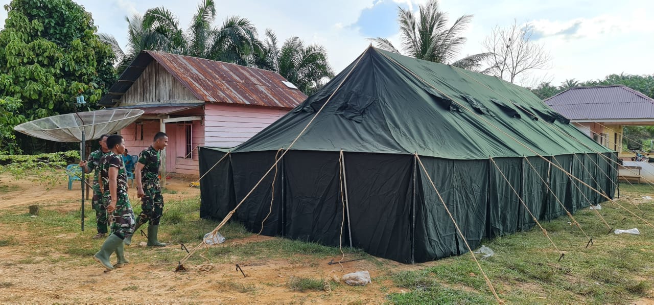 Jelang Pembukaan TMMD,Satgas Dirikan Tenda di Lokasi Sasaran