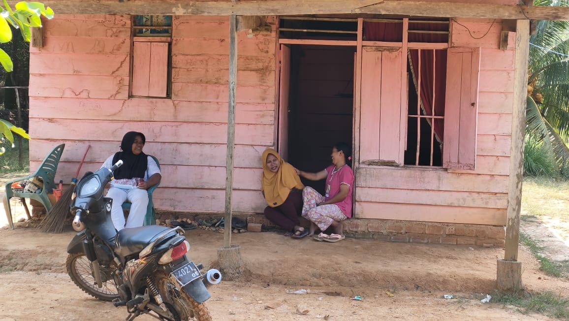 Masjid Direhap Satgas,Emak-emak Bilang TNI Peduli Rakyat
