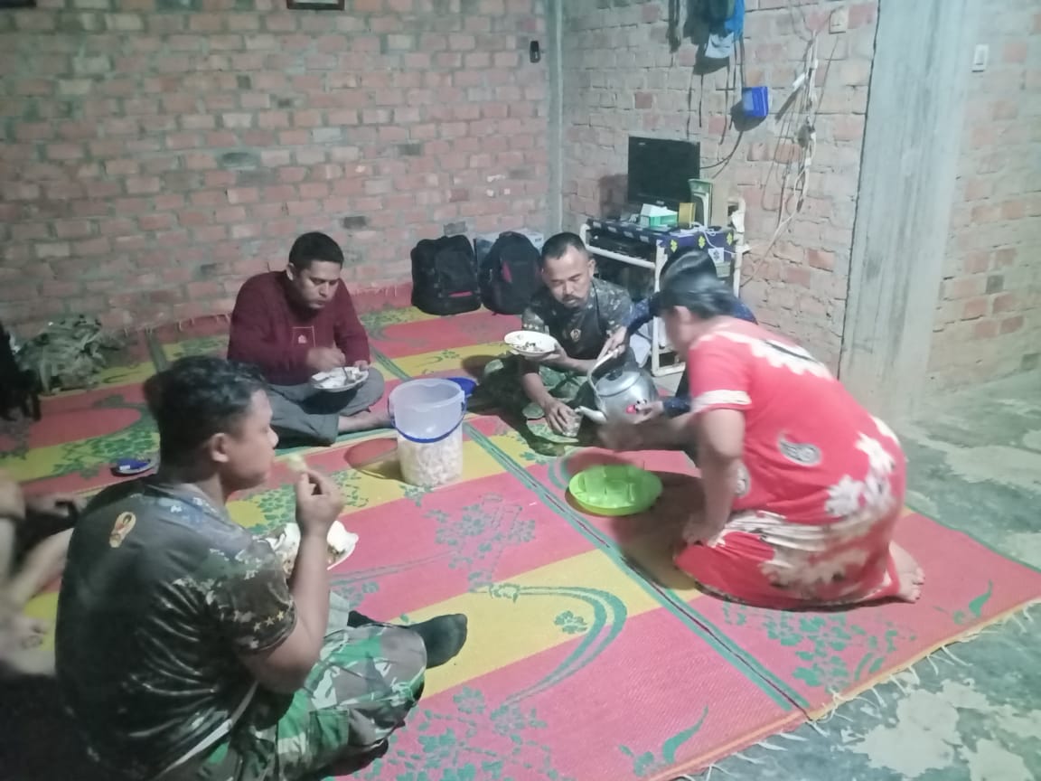 Serasa di Rumah Sendiri,Satgas Makan Malam Bersama Ibu Asuh