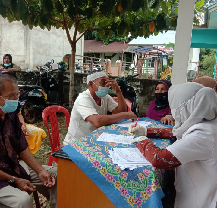 Warga Dusun Tebat Antusias Sambut Vaksinasi Covid-19 di Kantor Rio Dusun Tebat