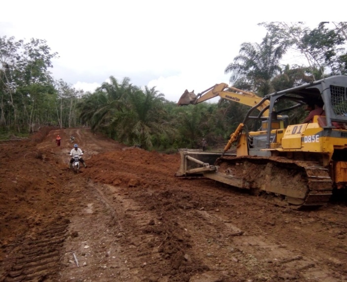 Jalan Dibuka Satgas TMMD Desa Bakal Ramai