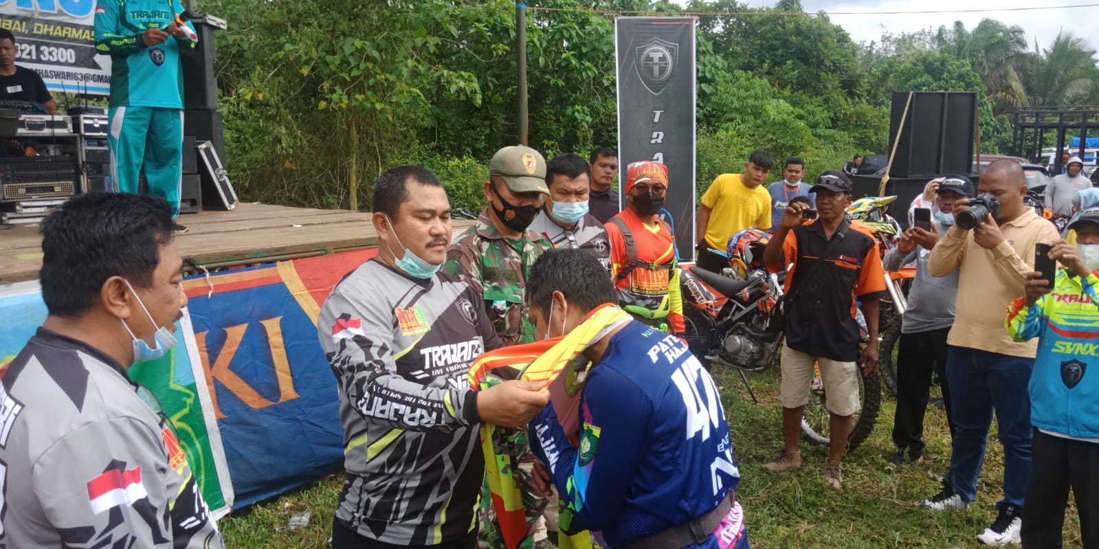 Bupati Bungo Resmi Kukuhkan Anak Ranting Mbat Trajang Dusun Ujung Tanjung
