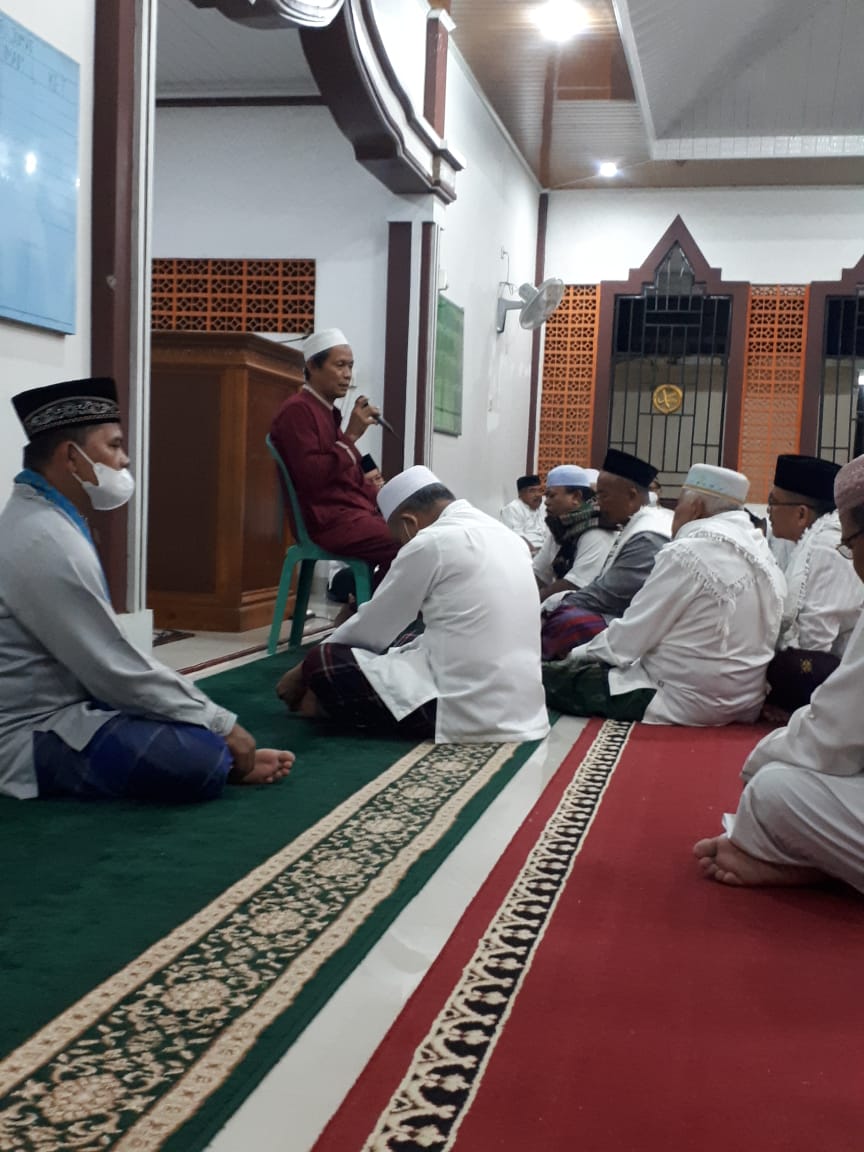 Pemkab Bungo Melaksanakan Rutinitas BASUH Dimasjid Al-Hidayah Btn Askes Kelurahan Pasir Putih