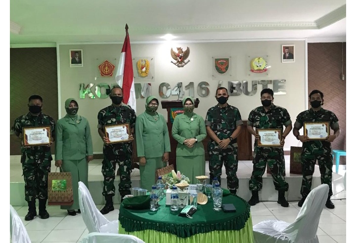 Dandim 0416/Bute Apresiasi Kinerja 4 Personel Yang Pindah Tugas di Korem 042/Gapu