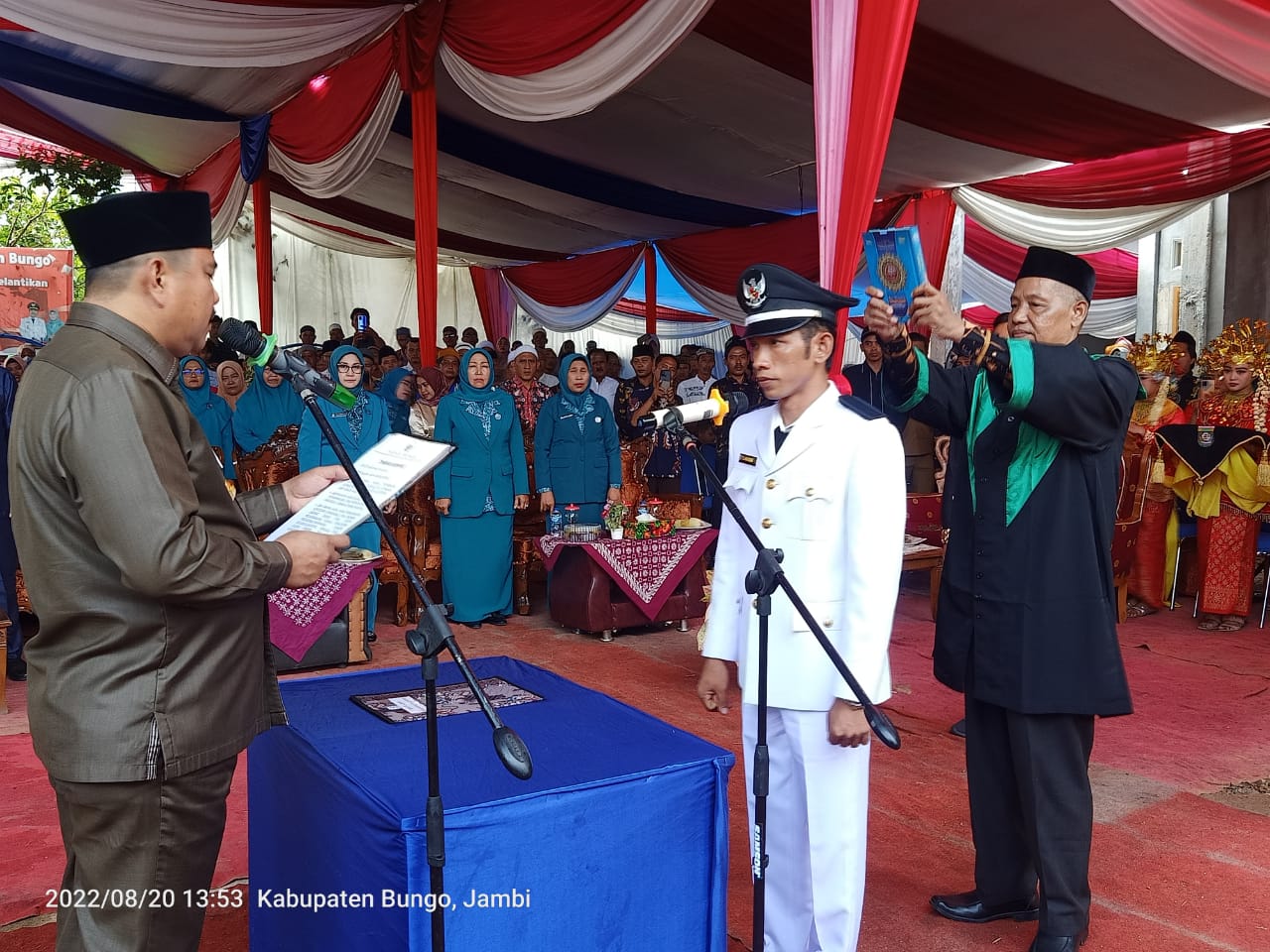 Dilantik Oleh Bupati Bungo,Zainuddin Resmi Pimpin Dusun Sepunggur