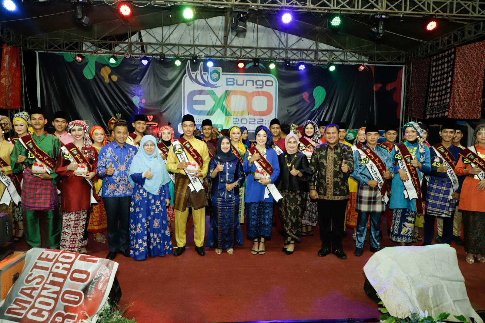 Bupati Bungo Beserta Ketua TP.PKK Hadiri Grand Final Pemilihan Bujang Gadis Bungo 2022