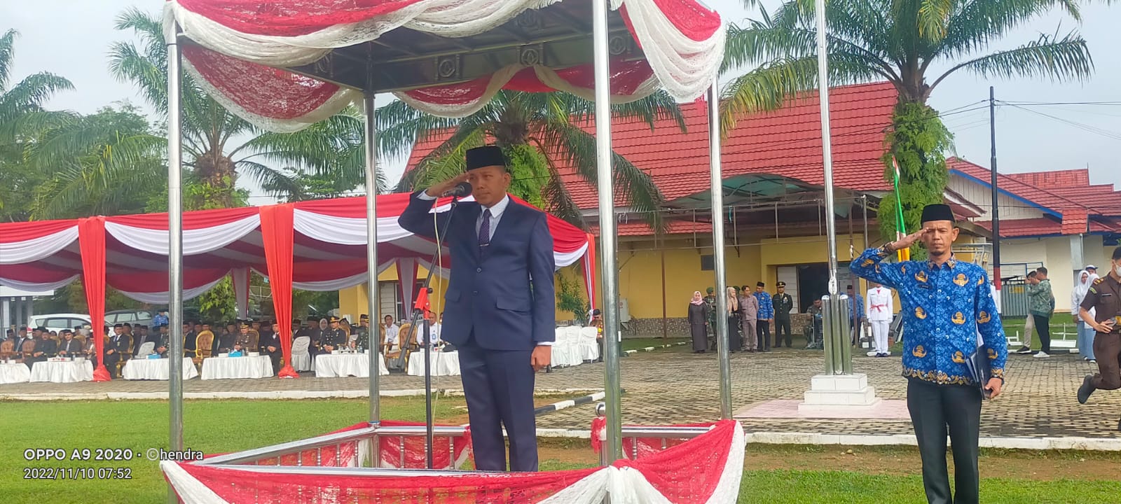 Peringati Hari Pahlawan,Wabub Bungo Bacakan Amanat Mensos RI Serta Tabur Bunga Kemakam Pahlawan