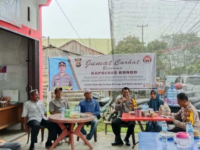 Jumat Curhat Bersama Kapolres Bungo,Warga BTN Lintas Asri Keluhkan Permasalahan Banjir Yang Sering Terjadi