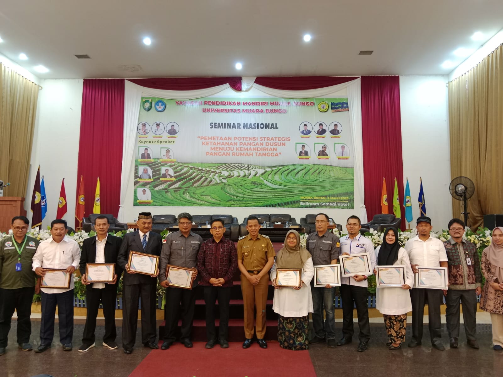 Gelar Seminar Nasional Universitas Muara Bungo Beri Paparan Materi Mengenai Ketahanan Pangan Dusun