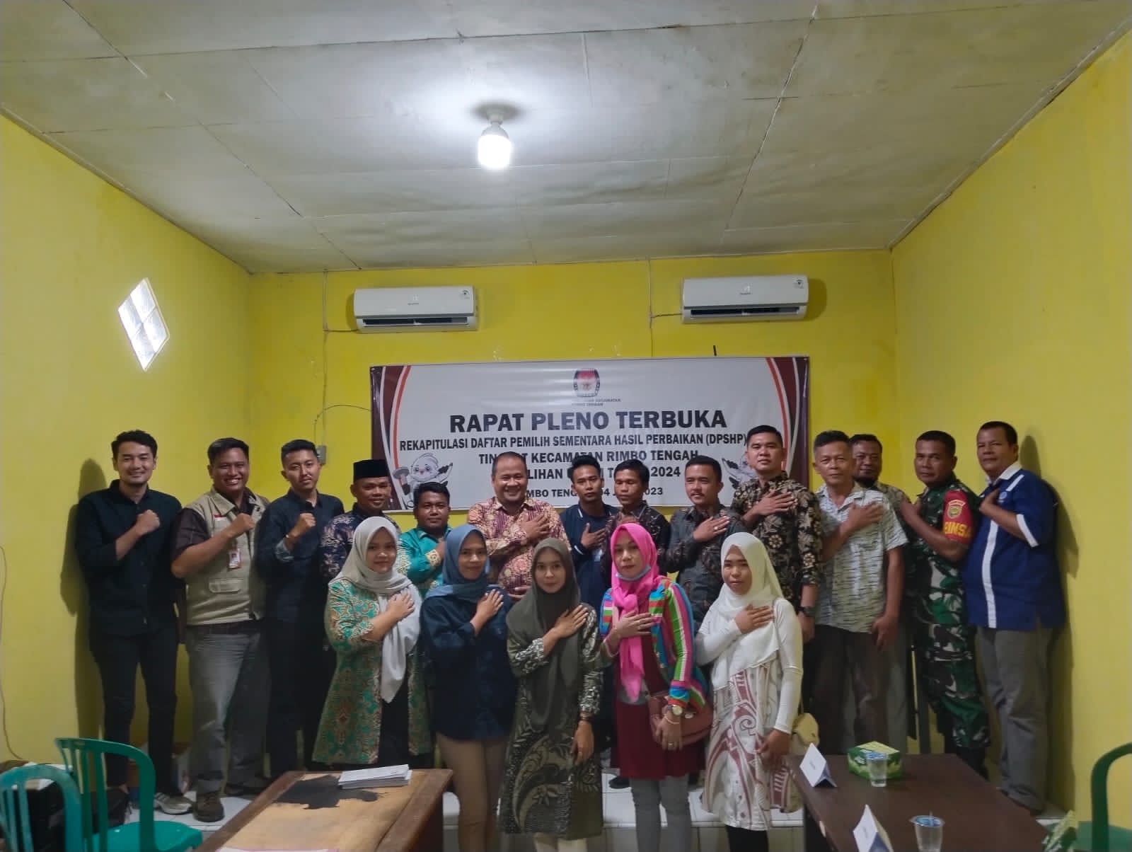 Camat Rimbo Tengah Hadiri Rapat Pleno Terbuka DPSHP Akhir Tingkat Kecamatan Rimbo Tengah