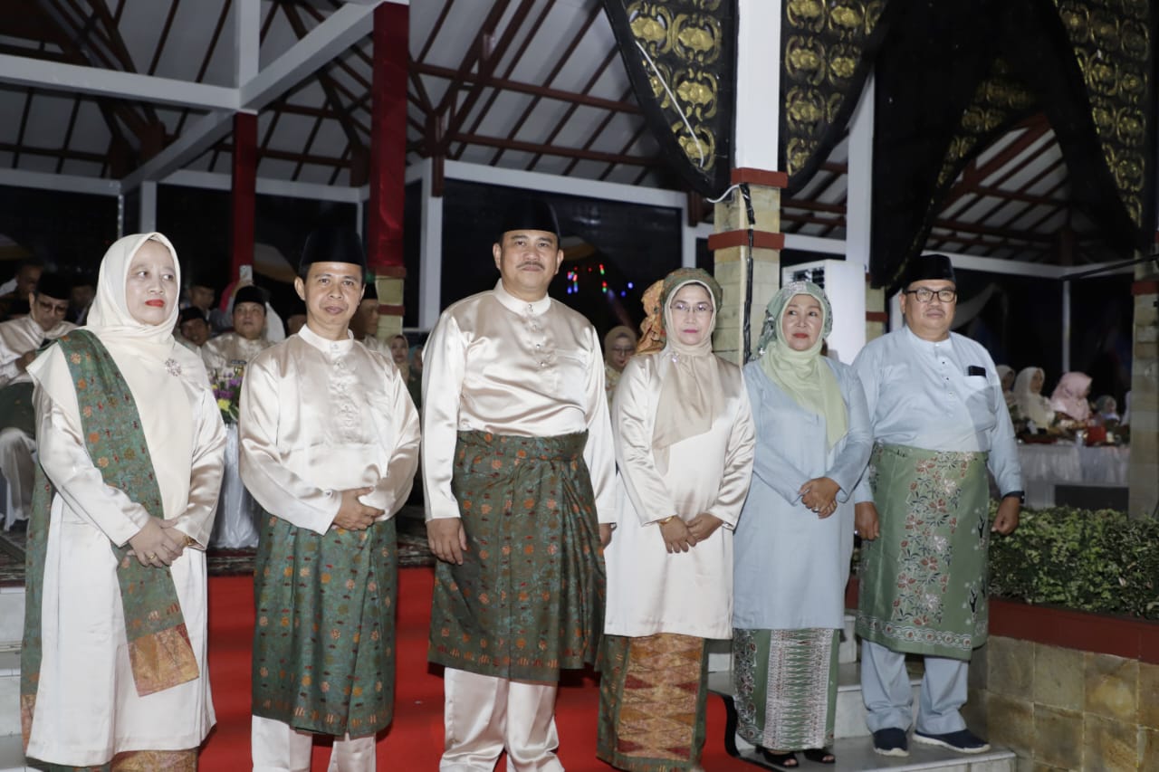 Bupati Bungo Beserta Rombongan Hadiri Malam Puncak Pembukaan MTQ Tingkat Provinsi Jambi Ke-52 di Sarolangun