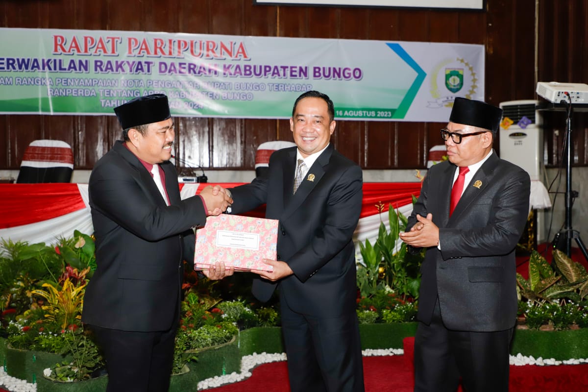 DPRD Bungo Gelar Rapat Paripurna Mendengarkan Pidato Kenegaraan Presiden RI