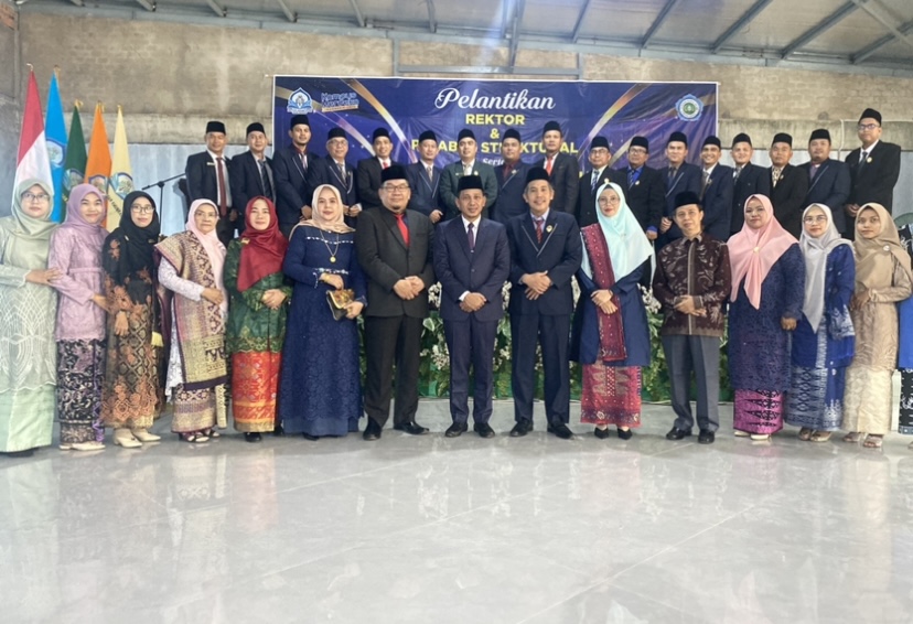 Pelantikan Rektor dan Pejabat Struktural Serta Dharma Wanita Persatuan Kampus IAI Yasni Bungo Berlangsung Sukses dan Khidmat