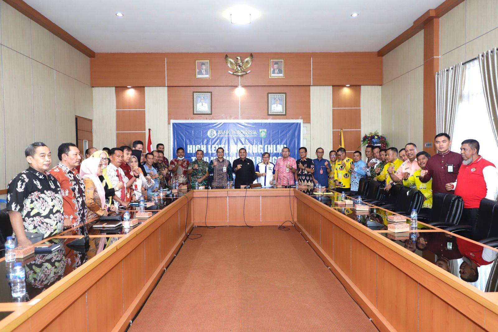 Bupati Bungo H.Mashuri SP.ME Pimpin Rakor High Level Meeting TPID