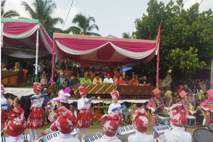 Peringati HUT RI Ke 78,Pemdus Empelu Sukses Gelar Pawai Karnaval