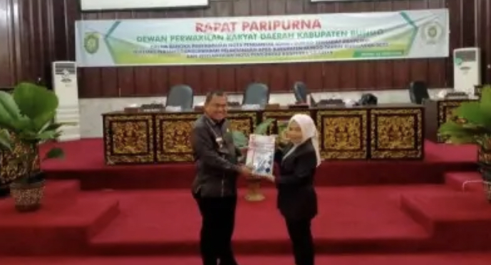 Ketua DPRD Bungo Pimpin Rapat Paripurna,Penyampaian Nota Pengantar Ranperda dan Pertanggungjawaban APBD