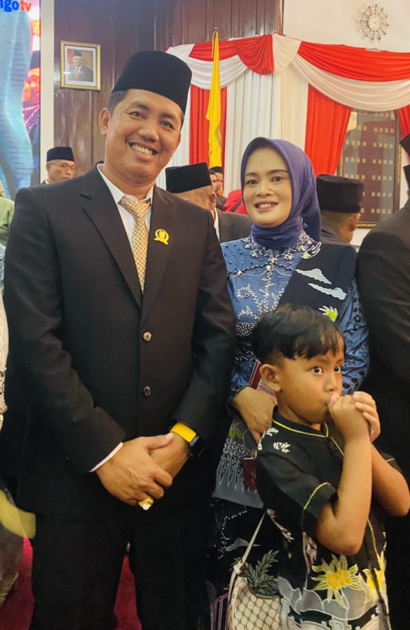 Resmi Dilantik Menjadi Anggota DPRD Bungo Periode 2024-2029, Hermanto SH Berkomitmen Untuk Menjaga Amanah Masyarakat Kepadanya