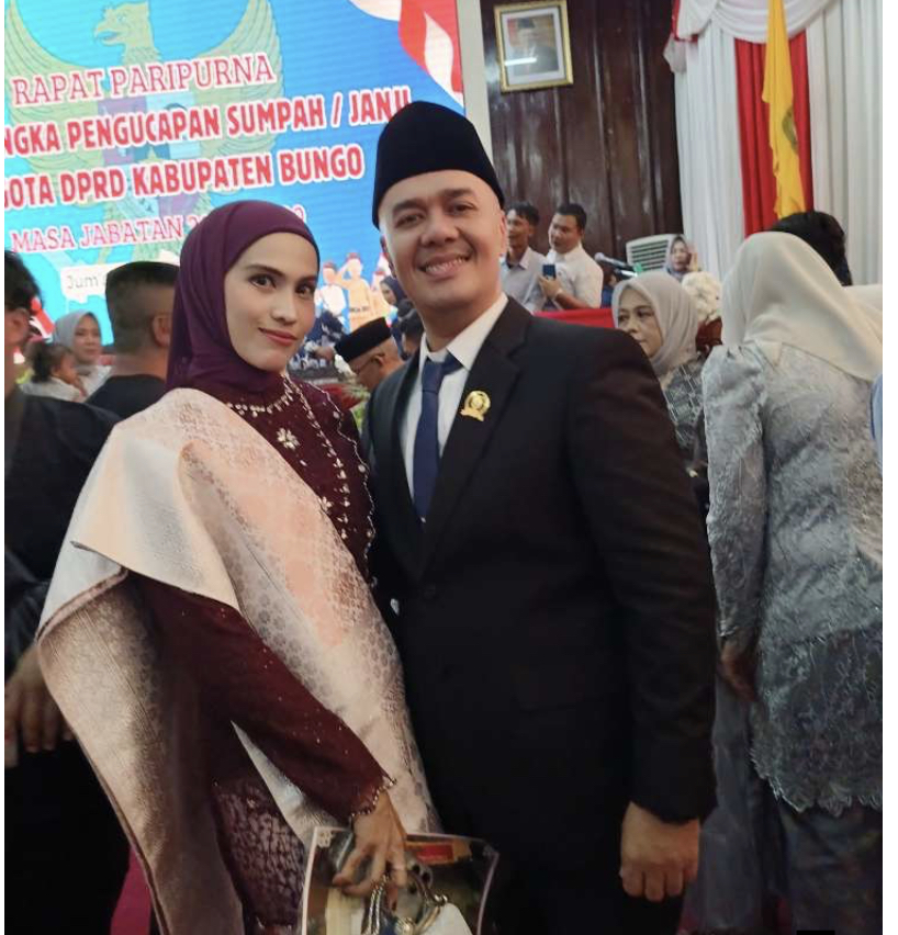 Siap Embankan Amanah Masyarakat Riky Andinata Dari Fraksi Partai Nasdem Resmi Dilantik Menjadi Anggota DPRD Kabupaten Bungo Periode 2024-2029