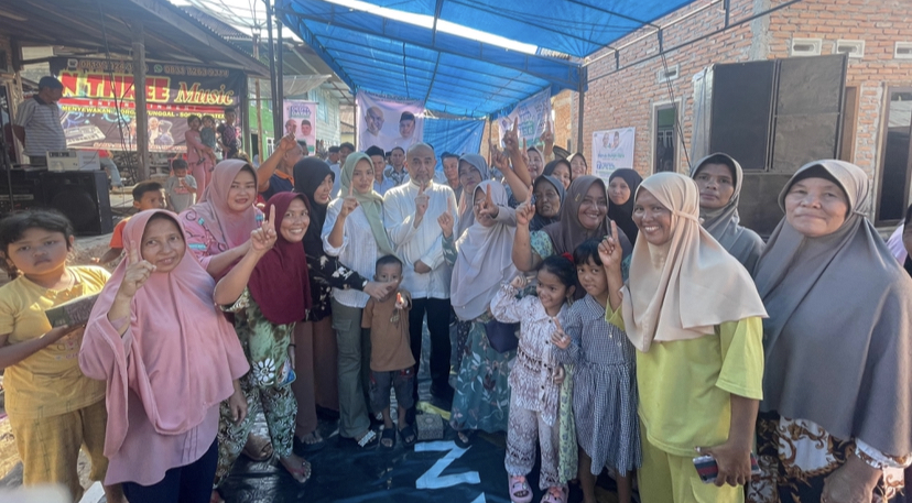 Tak Mau  “Diduakan” Emak-emak Tanah Tumbuh: Kami Pilih No 1 Dedy-Dayat
