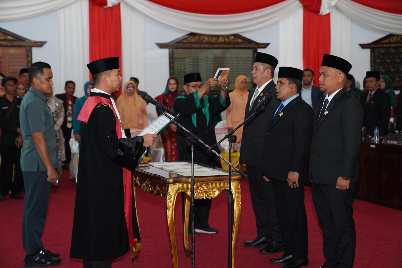 Ketua DPRD Bungo , Waka 1, Waka 2 Resmi Dilantik Secara Definitif Masa Jabatan 2024-2029