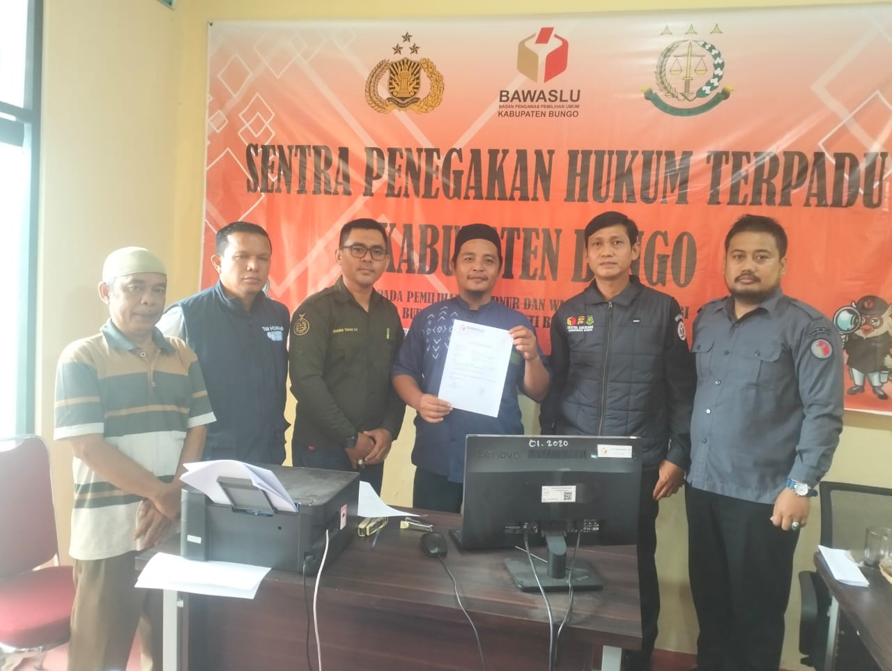 Tim Hukum Dedy-Dayat Laporkan 3 Temun Dugaan Pelanggaran Pemilu Ke Bawaslu Bungo