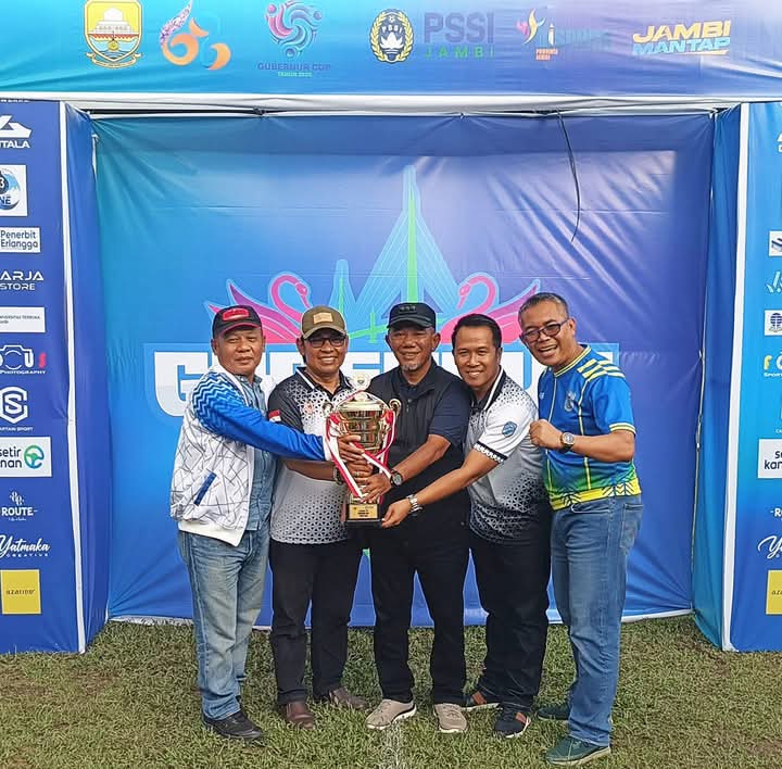 Pj Bupati Jangcik Mohza Legowo Merangin FC Dapat Juara II Gubernur Cup