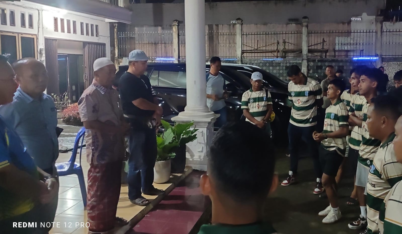 Pj Bupati Jangcik Mohza Jamu Makan Malam Pemain Merangin FC