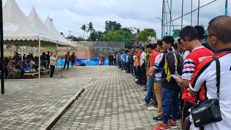 Gubernur Jambi Al Haris Buka Pertandingan Mini Soccer Gubernur Cup 2025