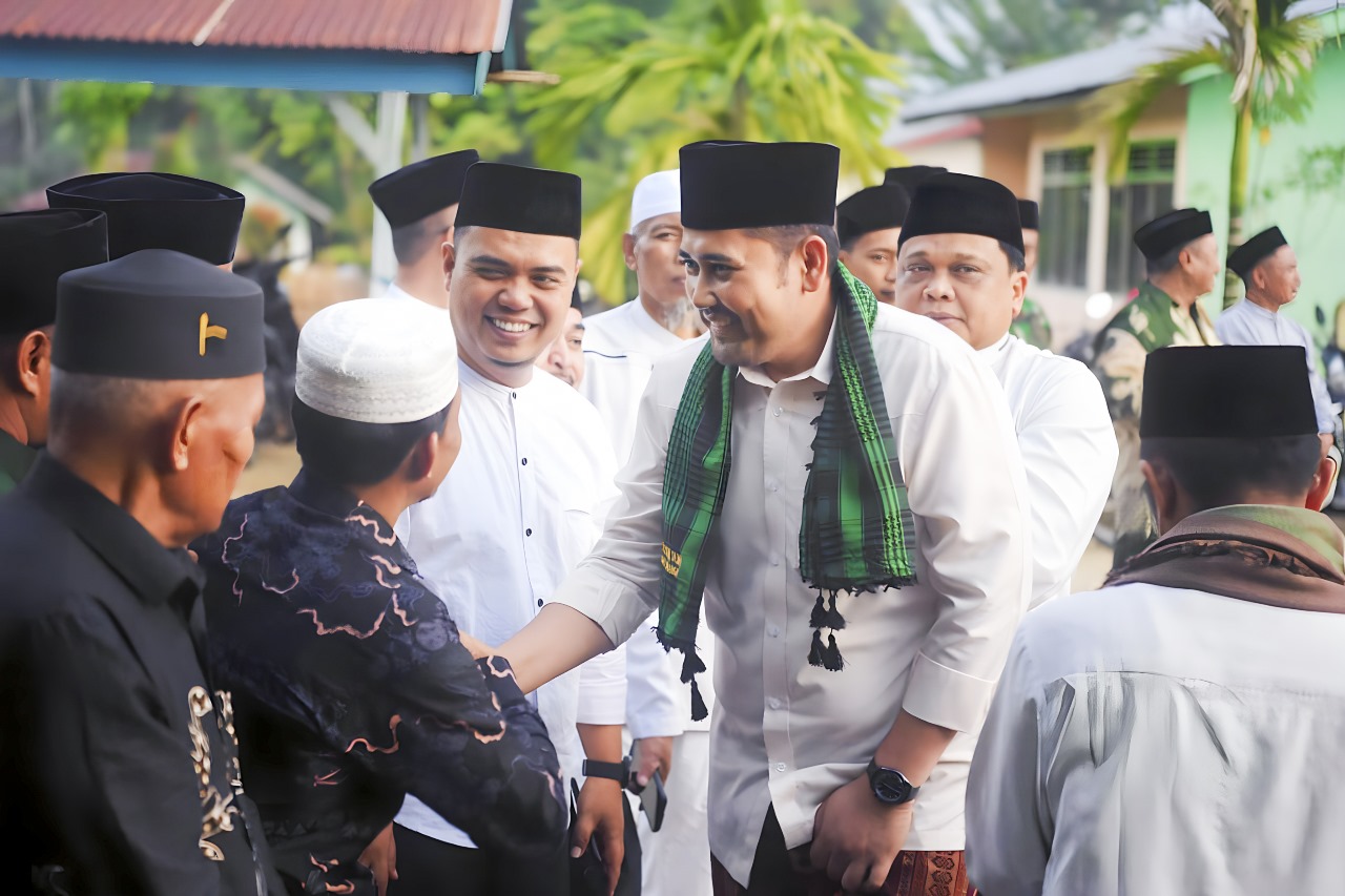 Momentum Safari Ramadhan 1446 H Bupati Merangin H M Syukur Gandeng Istri Silahturahmi Ke Sungai Kapas