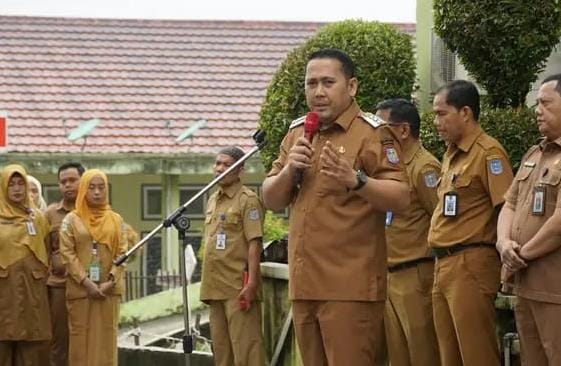 Pasca Cuti Bersama Rayakan Lebaran 1446 H Bupati Merangin Perdana Pimpin Apel di RSUD Kol Abundjani Bangko