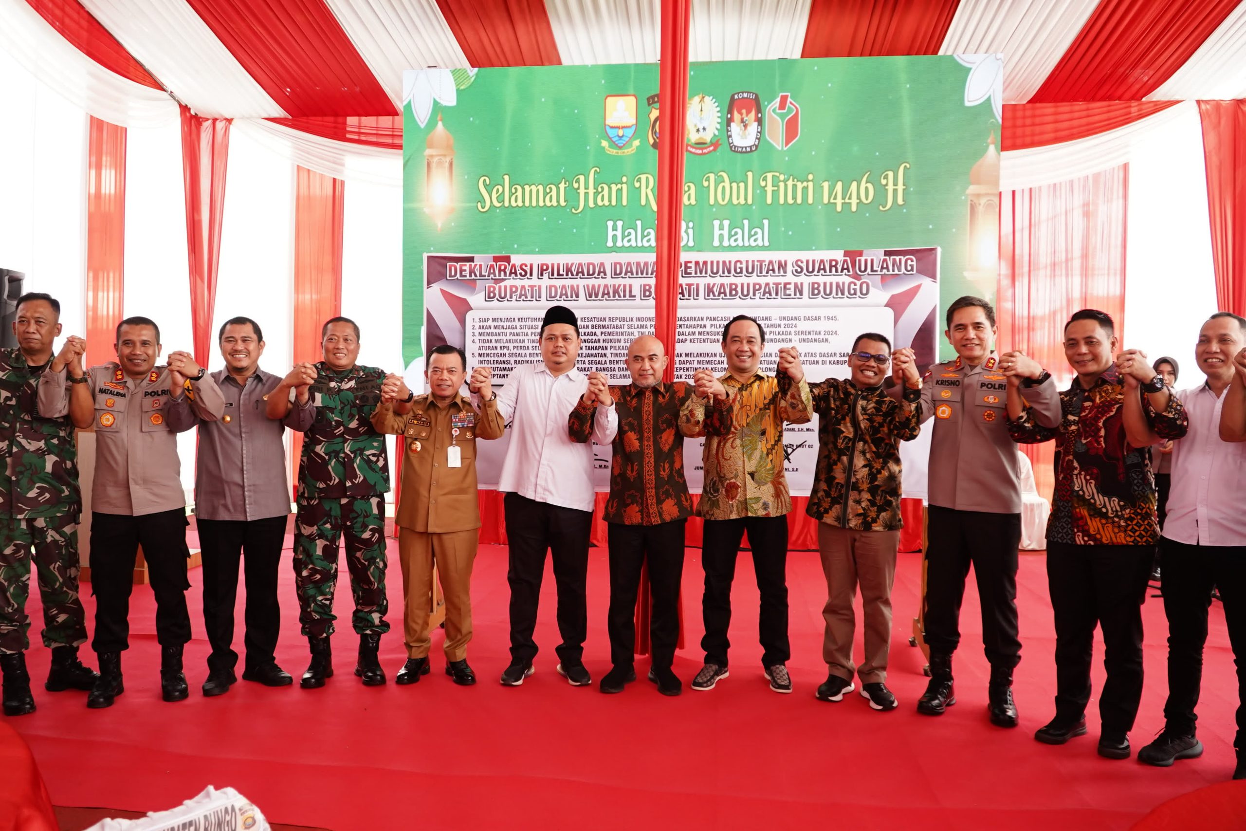 Gubernur Al Haris Hadiri Deklarasi PSU Pilkada Damai Bungo 2025