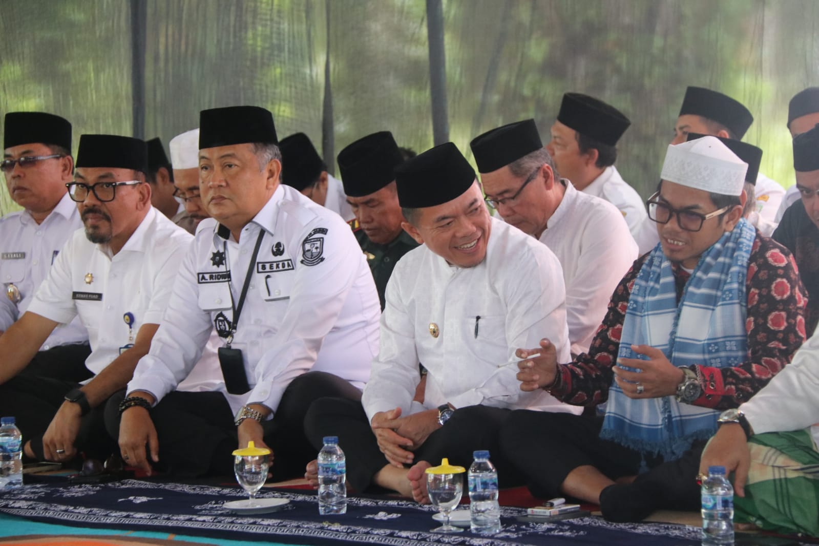 Gubernur Jambi Al Haris Halal Bi Halal Bersama Masyarakat Tanjung Raden