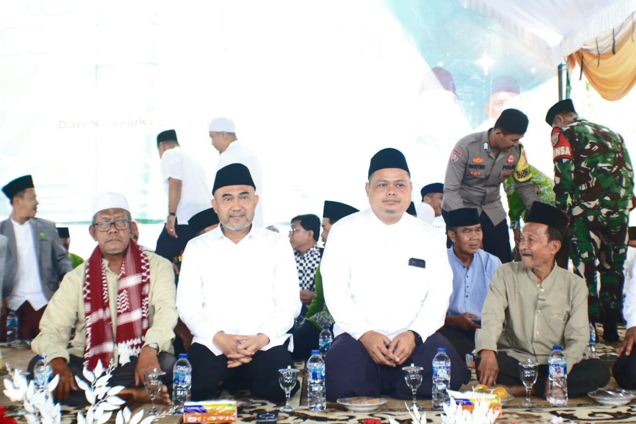 Antusiasme Masyarakat Sambut Kedatangan Bupati dan Wakil Bupati Bungo Baru di Pengajian Akbar IMKK Dusun Mulya Bakti