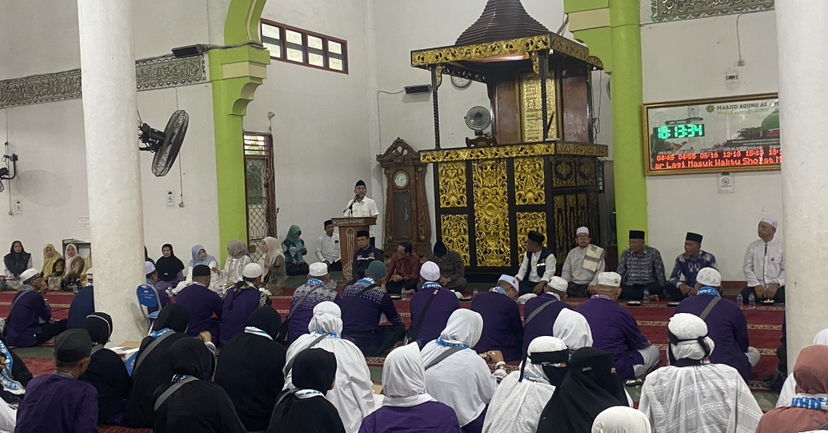 Bupati H.Dedy Putra Sambut Kepulangan Jemaah Haji Kloter 19 Asal Kabupaten Bungo