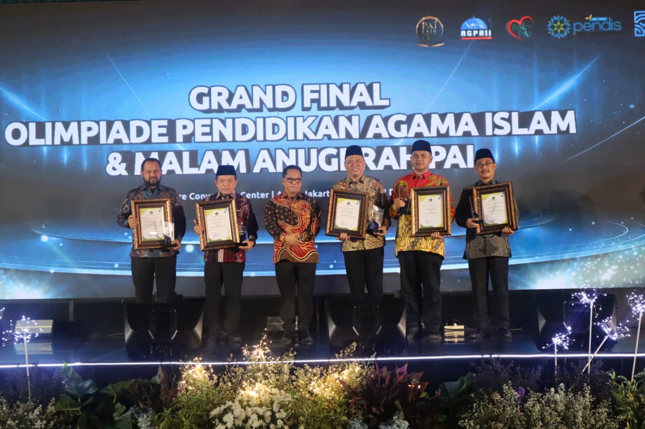Masuk 4 Besar Nasional, Jambi Terima Anugerah Tanda Cinta PAI 2025 dari Kemenag