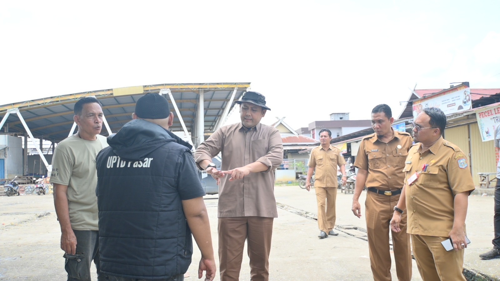Bupati Merangin M.Syukur Akan Mempercantik Pasar Rakyat Agar Terlihat Lebih Representatif dan Nyaman Bagi Pedagan dan Pembeli