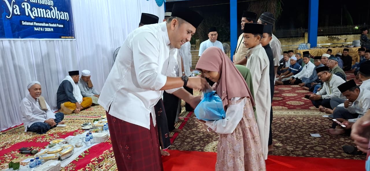 Sambut Bulan Suci Ramadhan, Bupati Merangin M.Syukur Santuni Anak Yatim dan Fakir Miskin