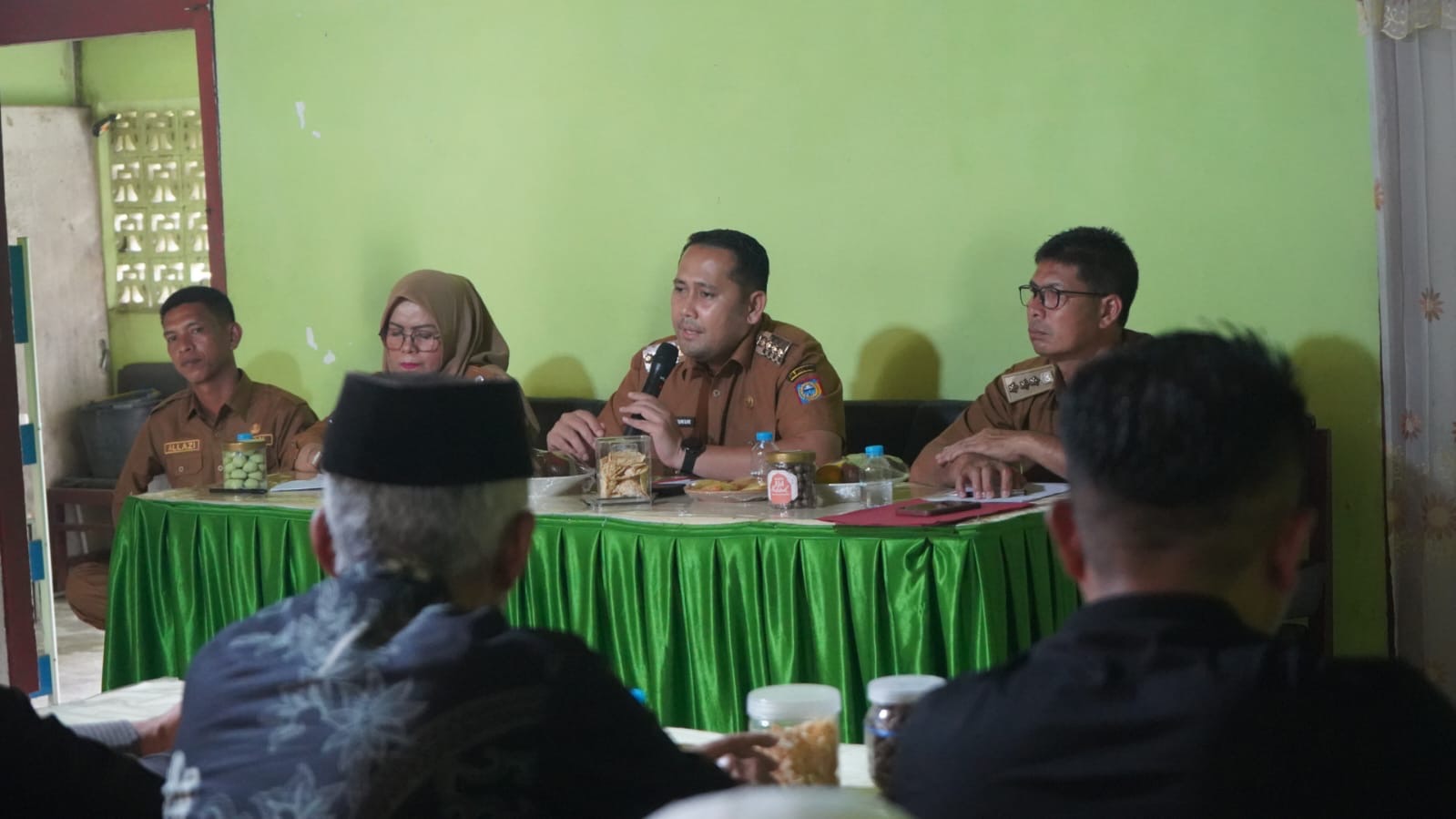 Bentuk Satgas dan Aktifkan Denda Rp10 Juta, Bupati M.Syukur Tindak Tegas Pembuang Sampah Sembarangan