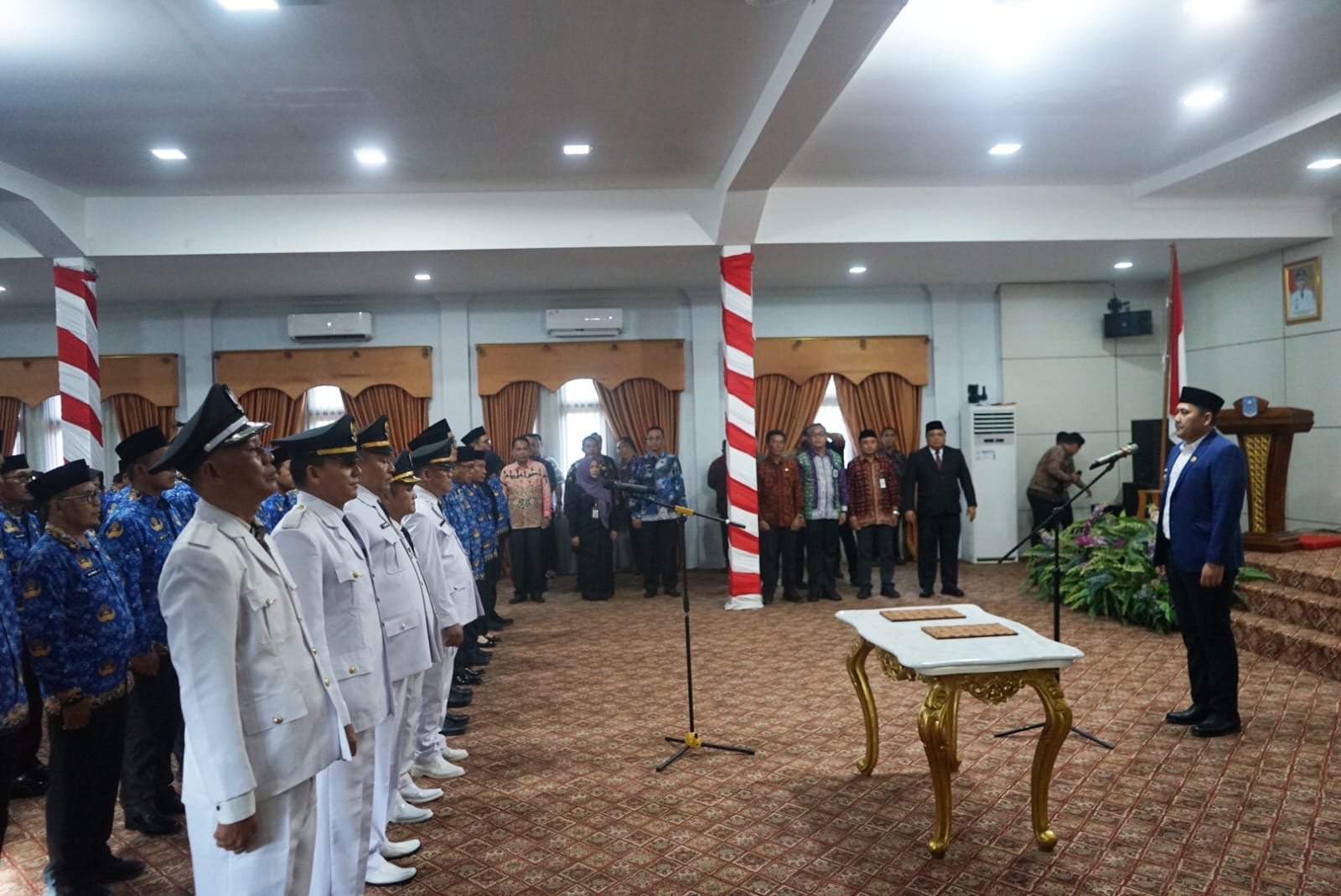Segarkan Birokrasi, Bupati M.Syukur Lantik 80 Pejabat Eselon III dan IV, Ini Daftarnya