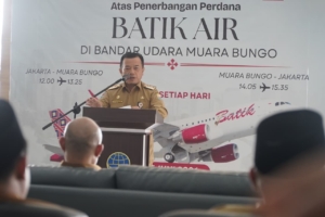 Jakarta-Muara Bungo Terhubung, Batik Air Terbang Perdana, Gubernur Al Haris: Ini Kunci Pemerataan