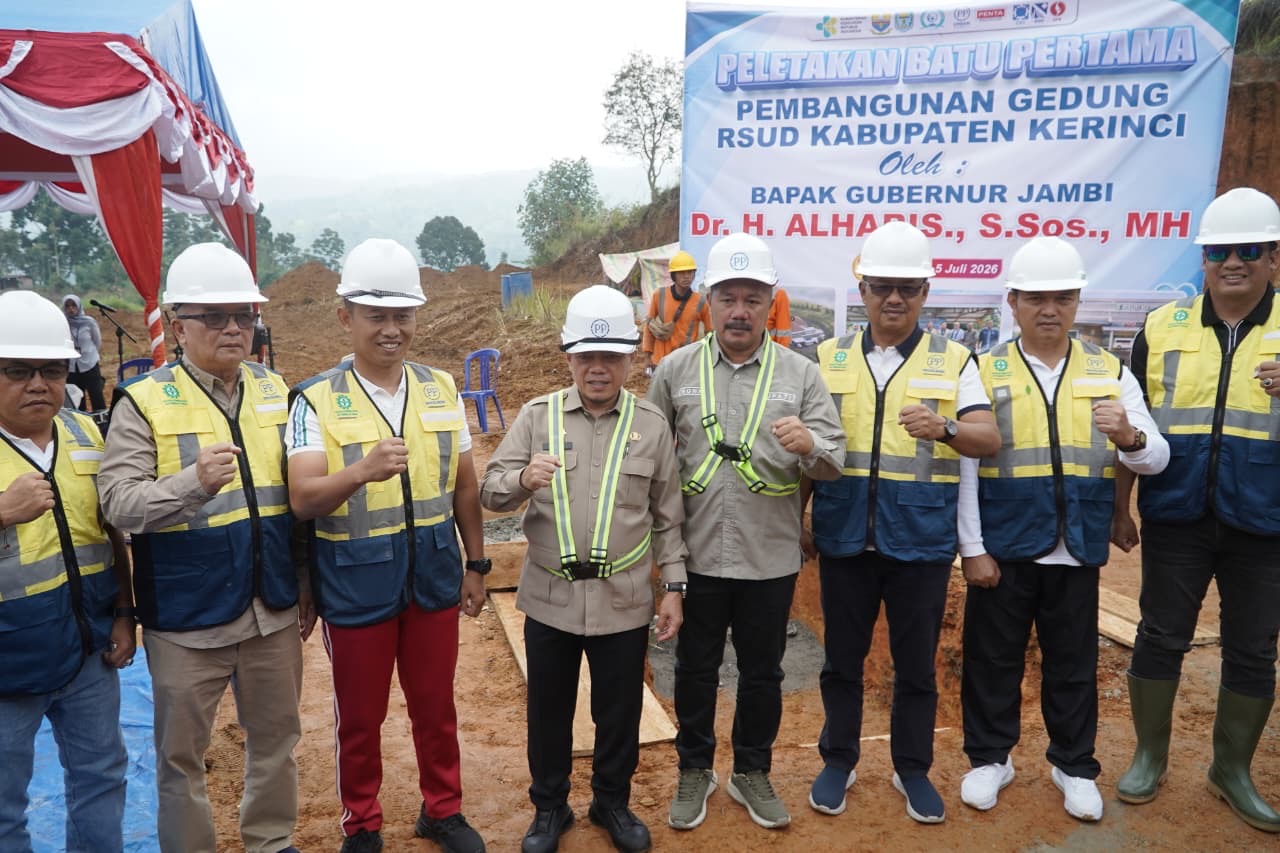 Gubernur Al Haris Menghadiri Peletakan Batu Pertama Pembangunan RSUD Bukit Tengah di Kabupaten Kerinci