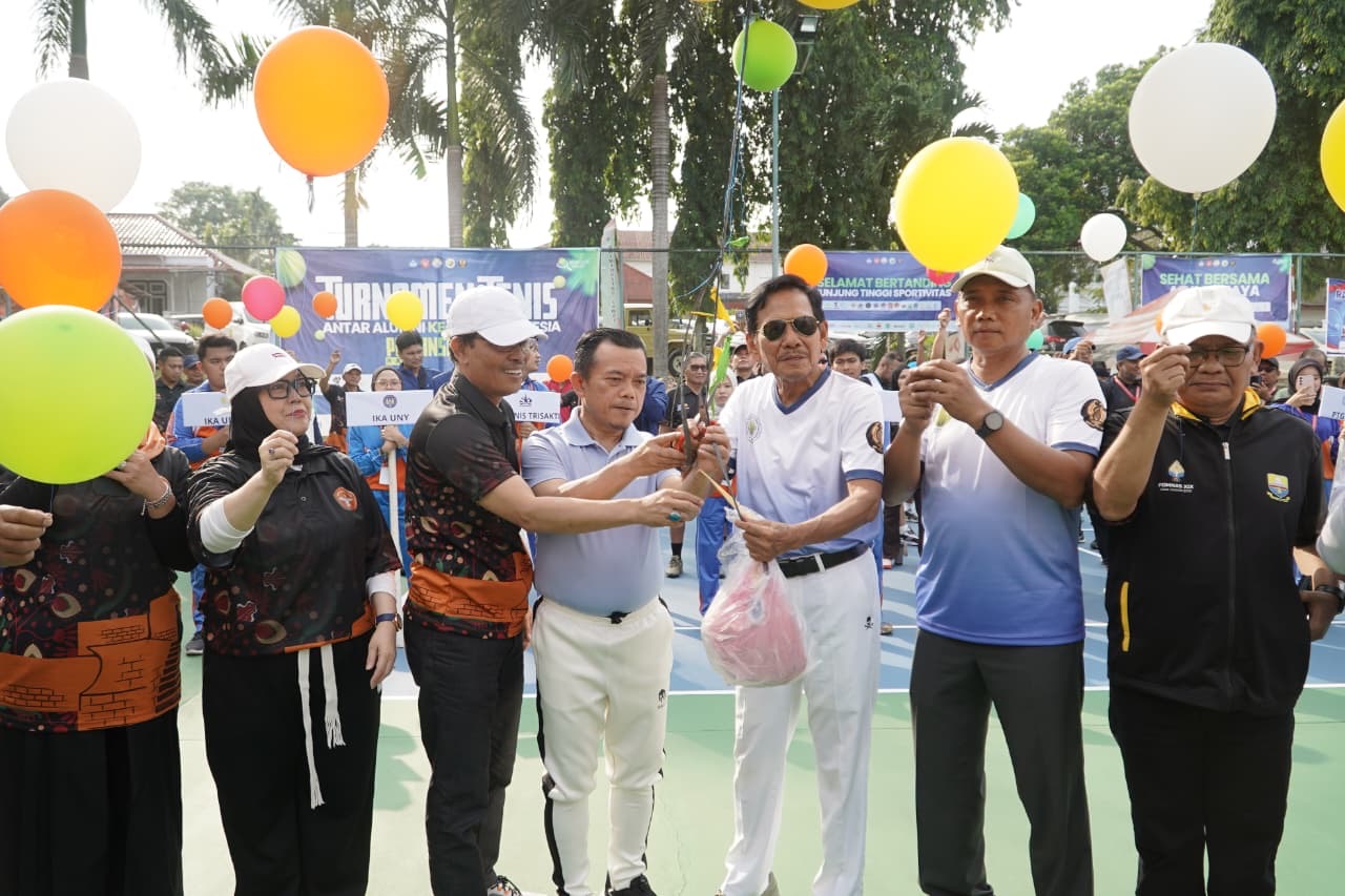 Gubernur Al Haris Buka Turnamen Tenis Antar Alumni Perguruan Tinggi Ke-16 Se-Indonesia di UNJA