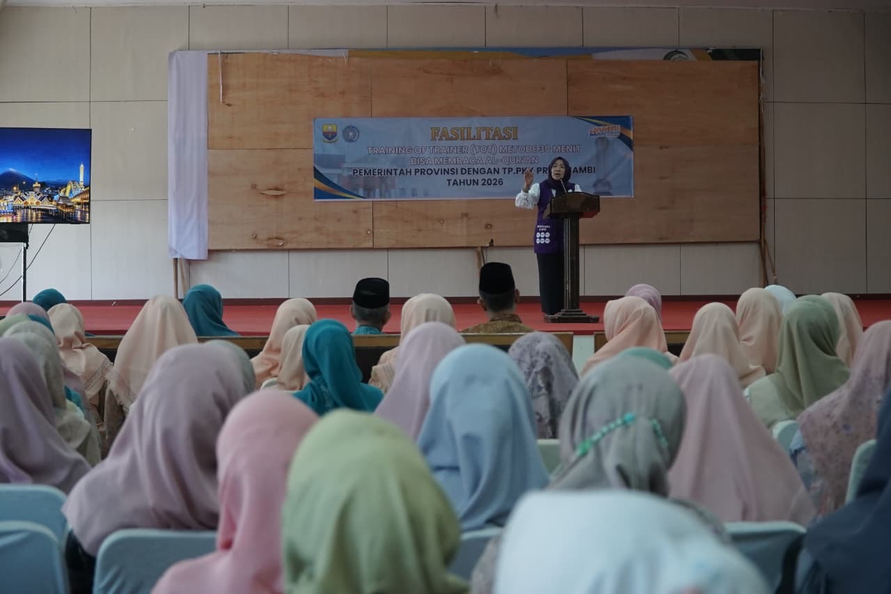 Hesti Haris Dorong Semangat Gerakan Metode Belajar 30 Menit Bisa Baca Al-Qur’an di Sungai Penuh